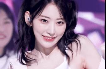 Sakura Miyawaki Net Worth